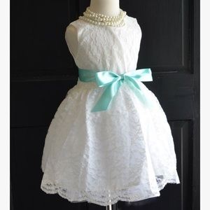 Girls Sleeveless White Lace Dress